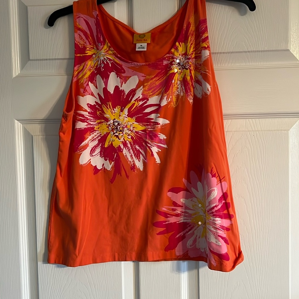 Flower tank
